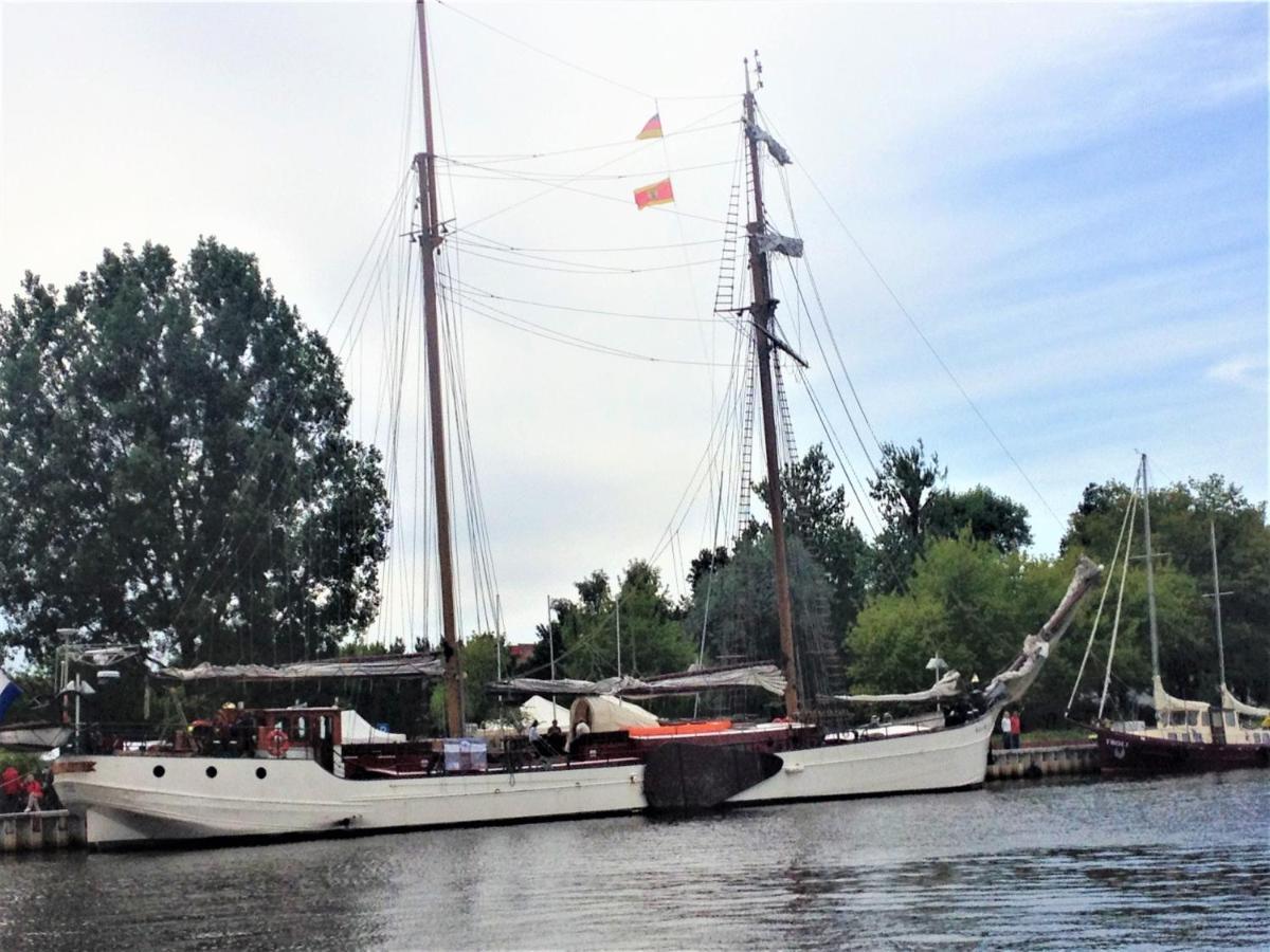 Fischerhaus Godewind 60 Qm Altwarp Extérieur photo